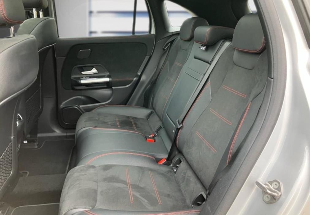 MERCEDES-BENZ EQA 2022