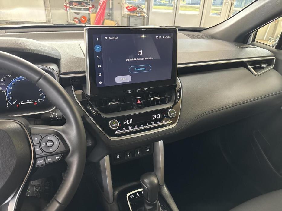 TOYOTA COROLLA CROSS 2025