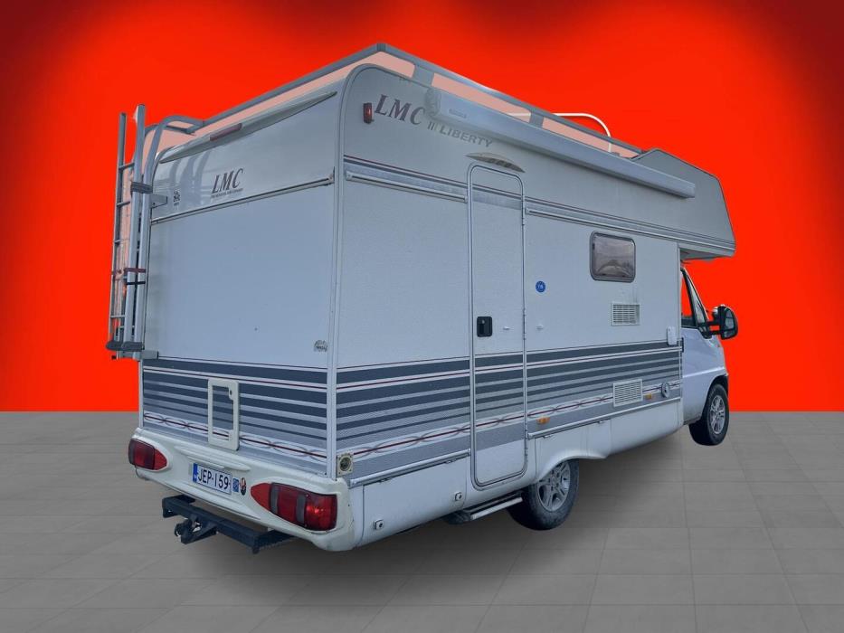 LMC LIBERTY 595 A 2001