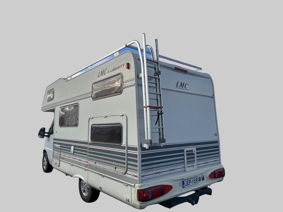 LMC LIBERTY 595 A 2001