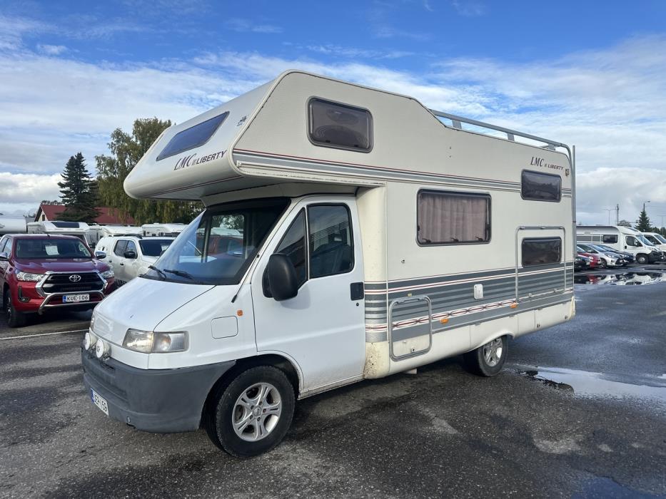 LMC LIBERTY 595 A 2001