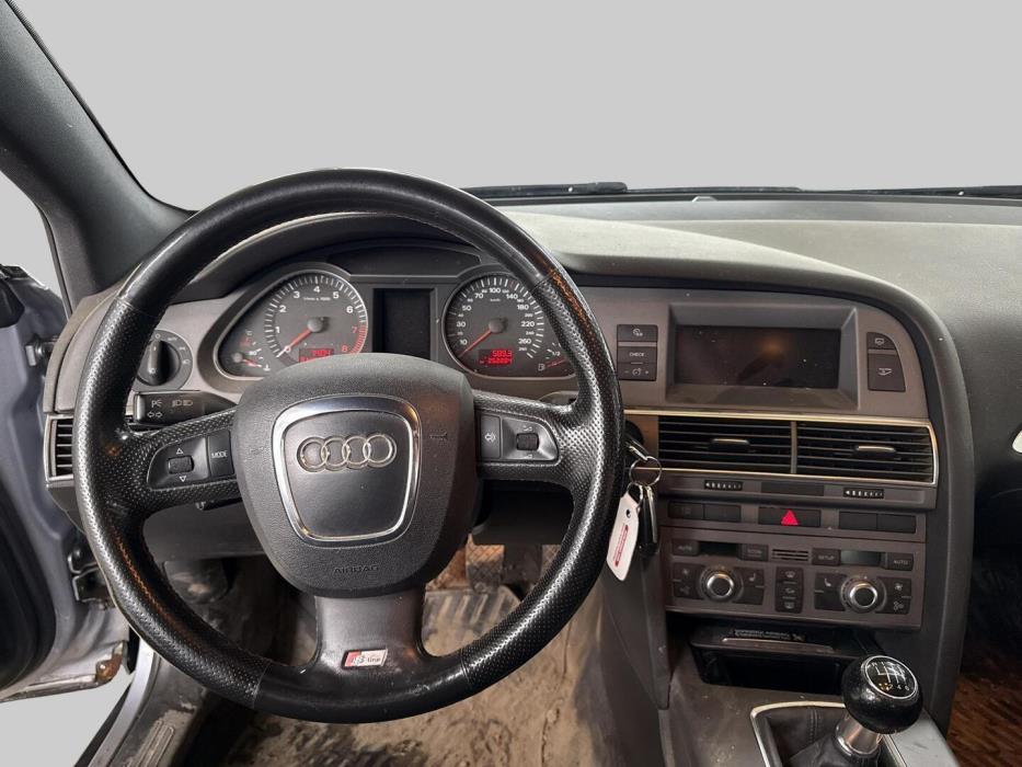 AUDI A6 2005