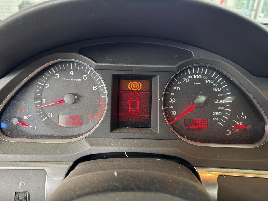 AUDI A6 2005