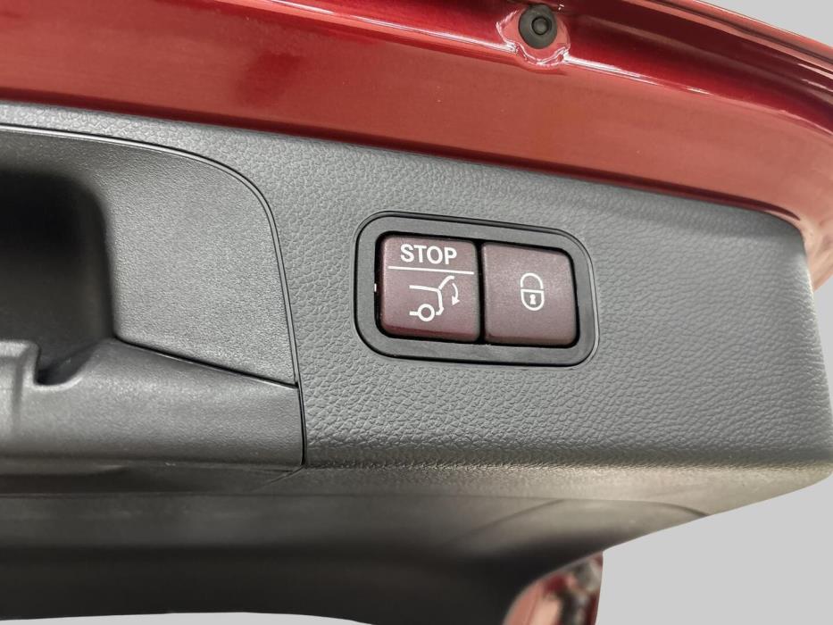 MERCEDES-BENZ GLC 2018