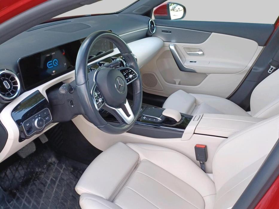 MERCEDES-BENZ A 2021