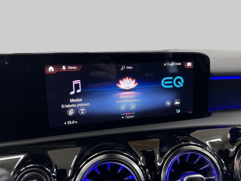 MERCEDES-BENZ A 2020