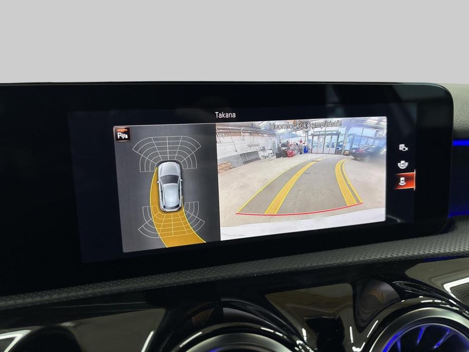 MERCEDES-BENZ A 2020