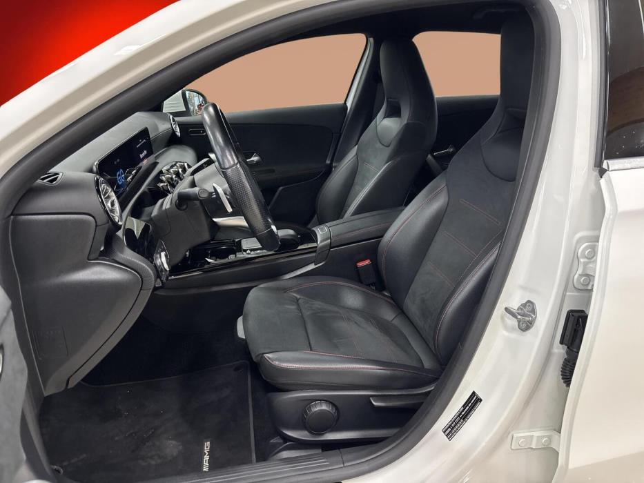 MERCEDES-BENZ A 2020