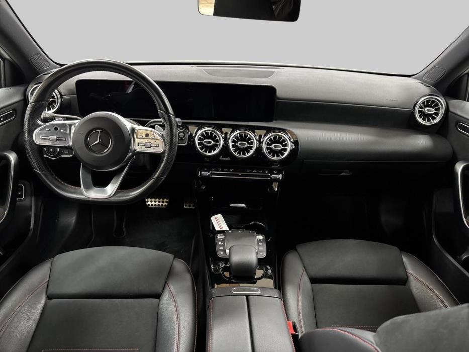 MERCEDES-BENZ A 2020