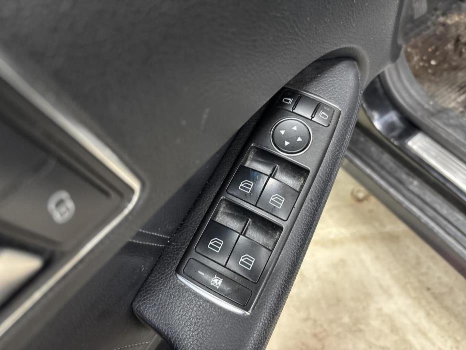 MERCEDES-BENZ E 2014