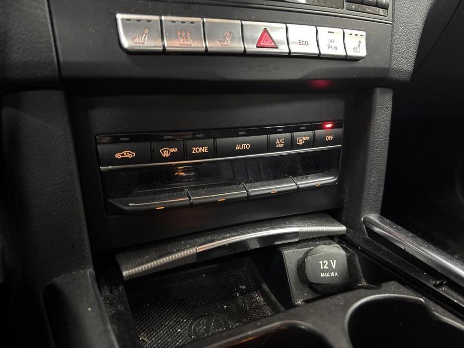 MERCEDES-BENZ E 2014