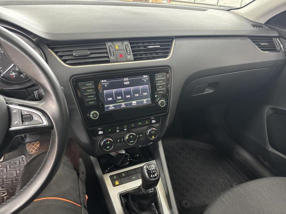 SKODA Octavia 2016