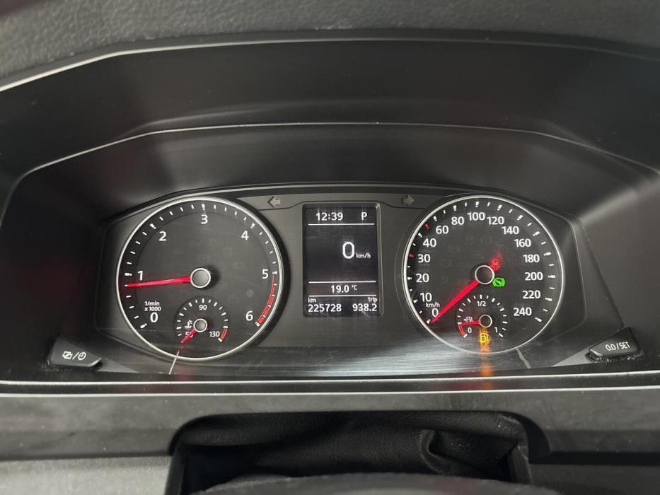 VOLKSWAGEN Transporter 2016
