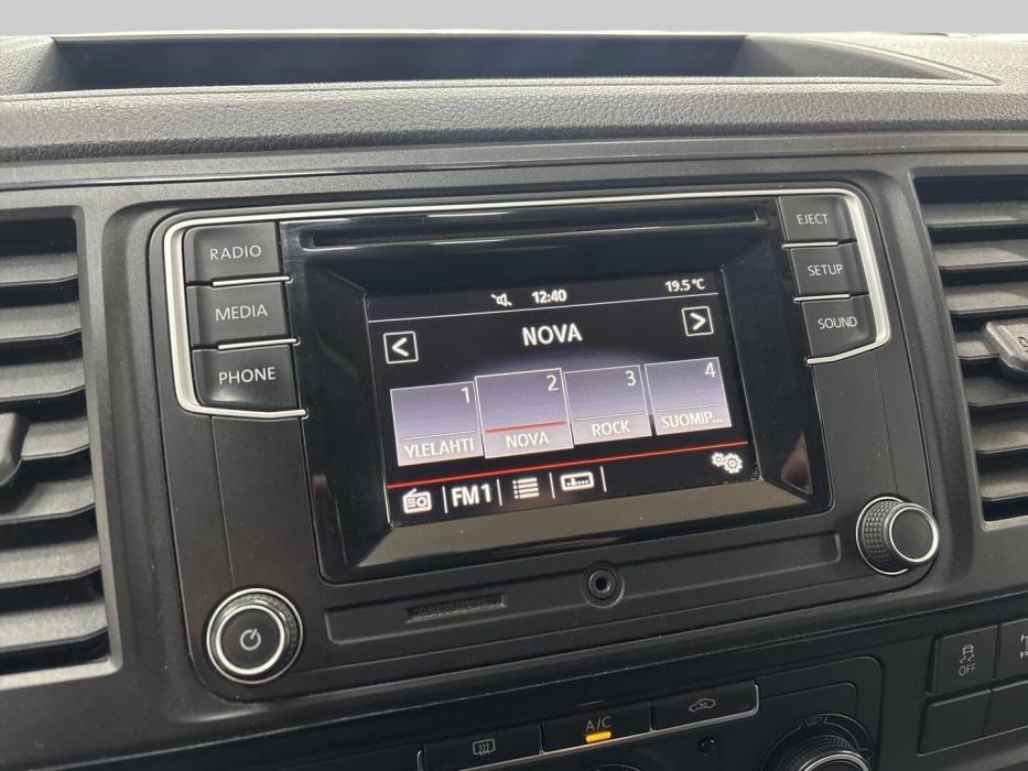 VOLKSWAGEN Transporter 2016