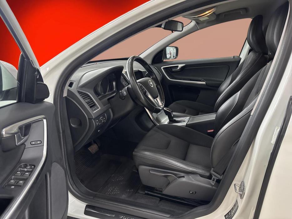 VOLVO XC60 2016
