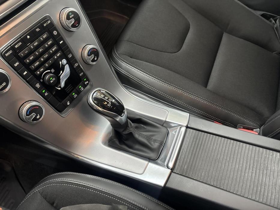 VOLVO XC60 2016