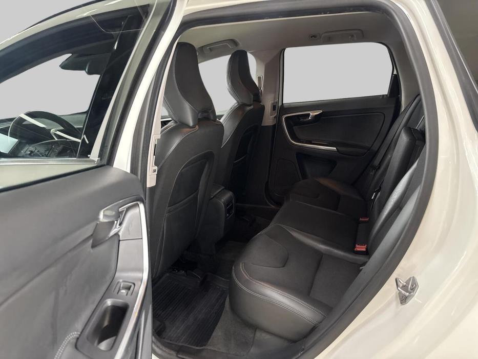 VOLVO XC60 2016