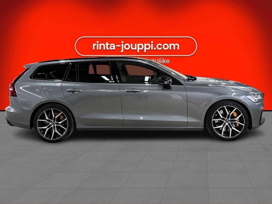 VOLVO V60 2020