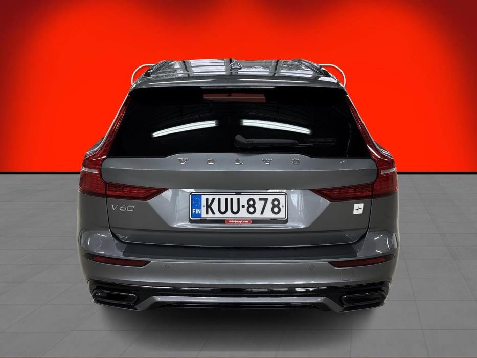 VOLVO V60 2020