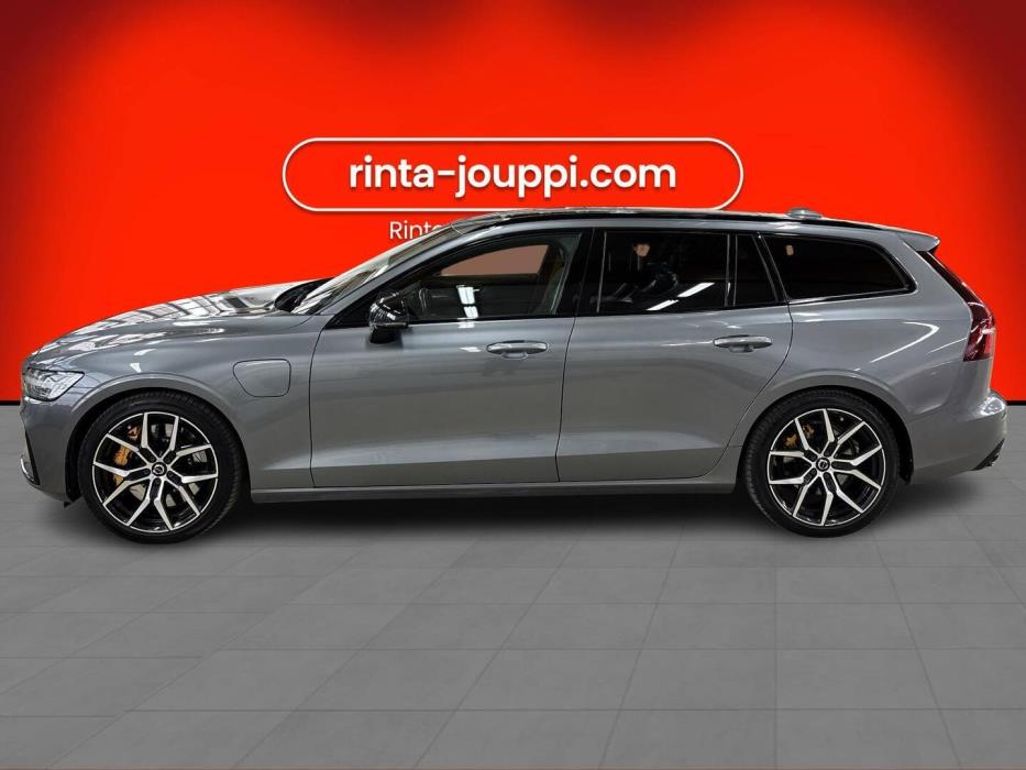 VOLVO V60 2020