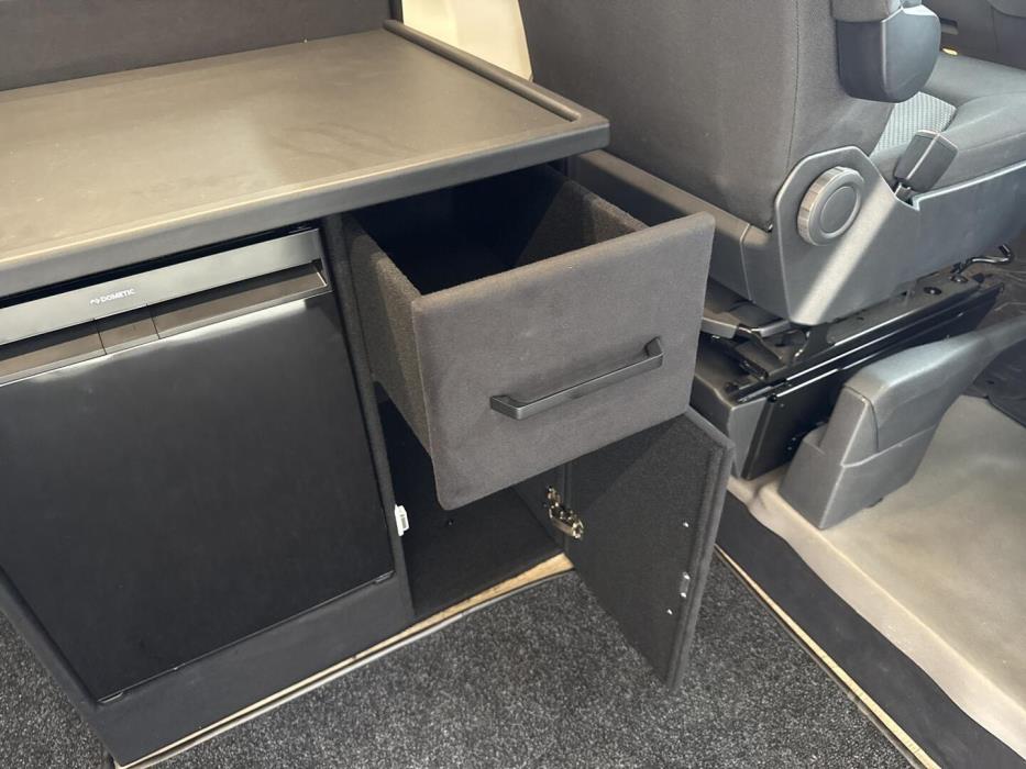 VOLKSWAGEN Crafter 2025