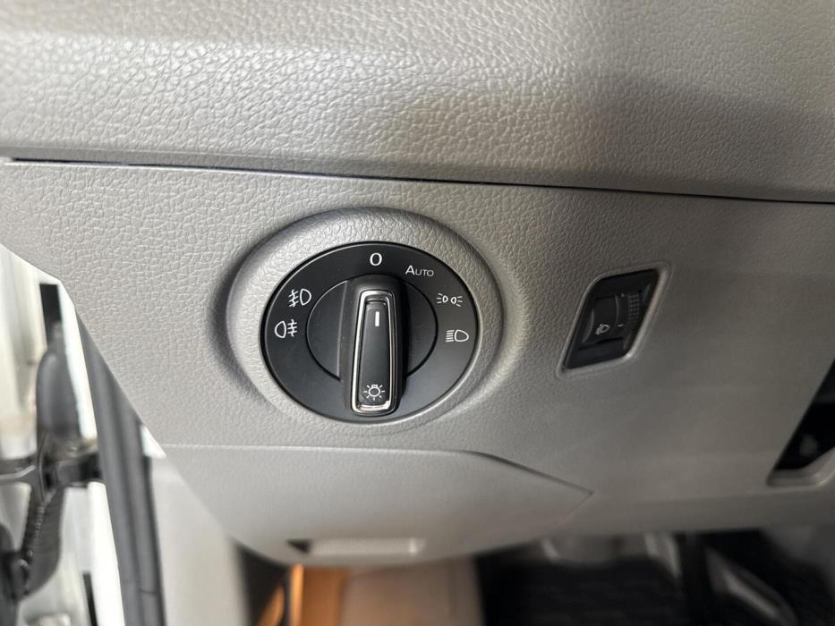 VOLKSWAGEN Crafter 2025