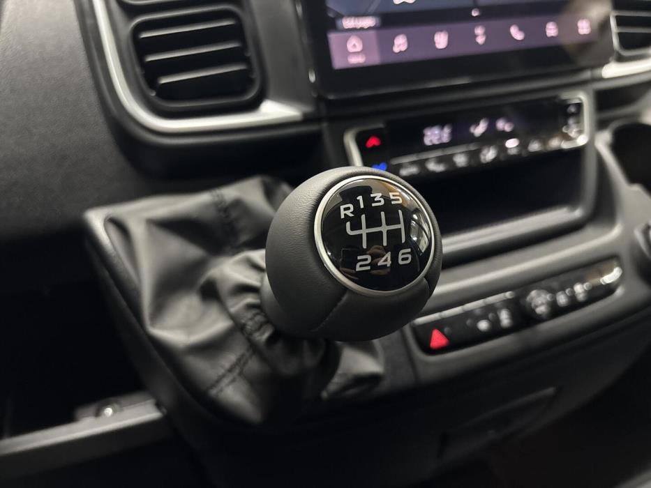 TOYOTA Proace MAX 2025