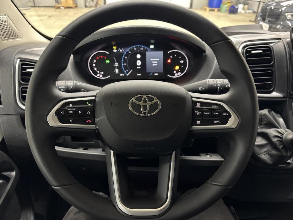 TOYOTA Proace MAX 2025