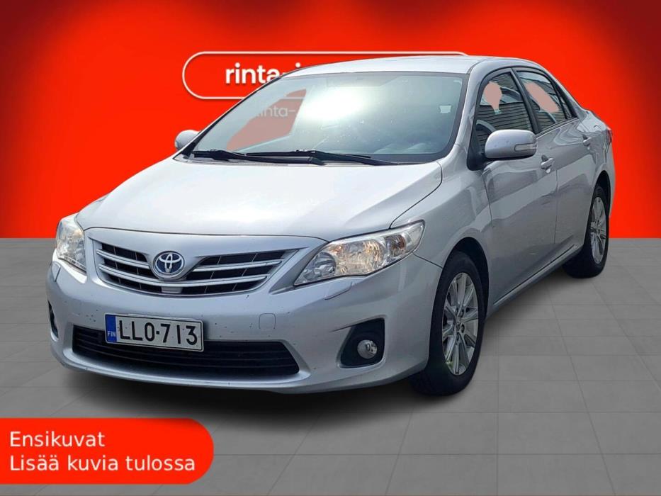 TOYOTA Corolla 2013