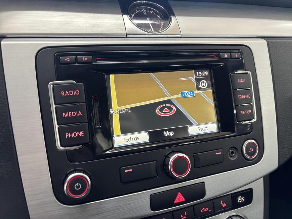 VOLKSWAGEN Passat 2013