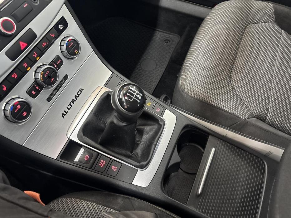 VOLKSWAGEN Passat 2013