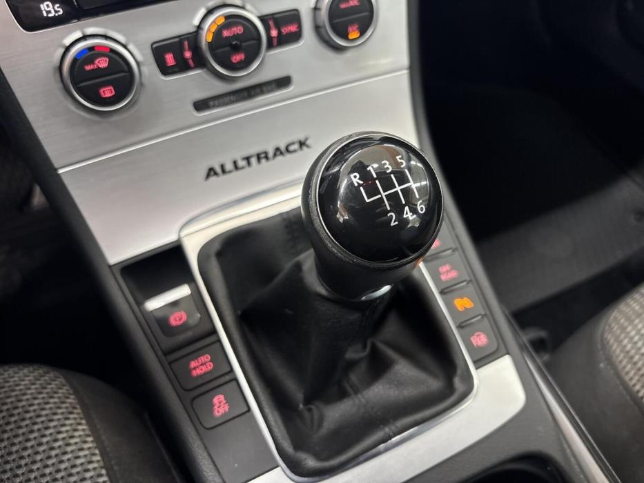 VOLKSWAGEN Passat 2013