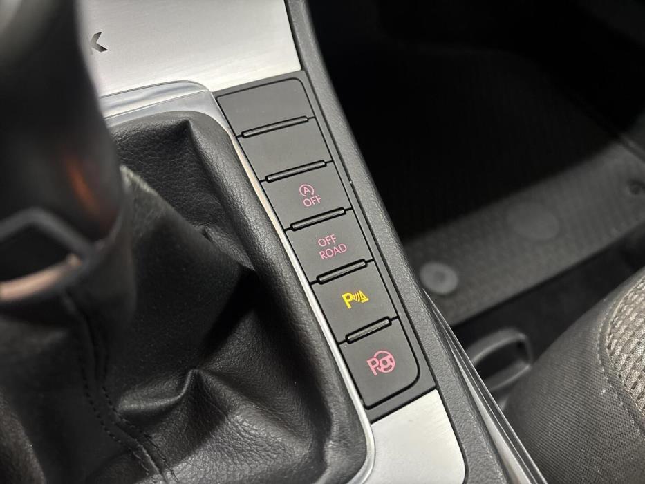 VOLKSWAGEN Passat 2013