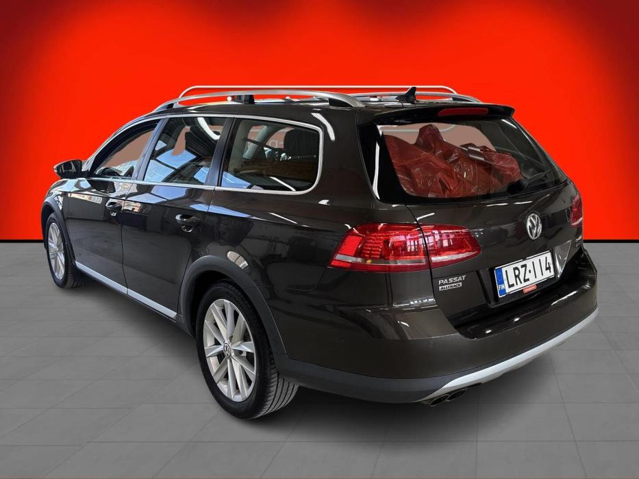 VOLKSWAGEN Passat 2013