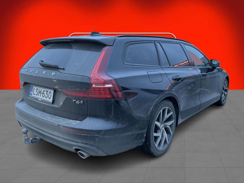 VOLVO V60 2020