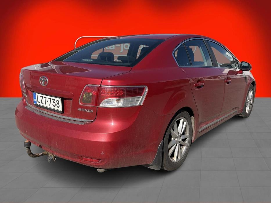 TOYOTA Avensis 2011