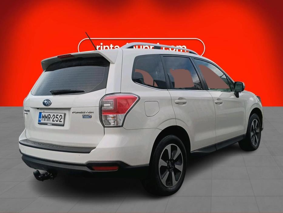SUBARU Forester 2016