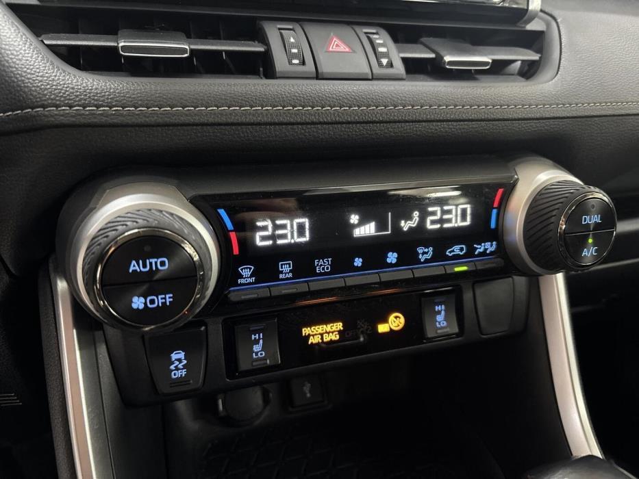 TOYOTA RAV4 2020