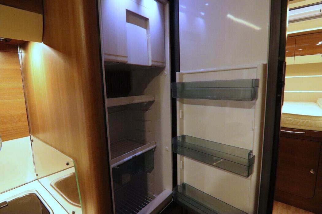 LMC EXPLORER I 665 2017