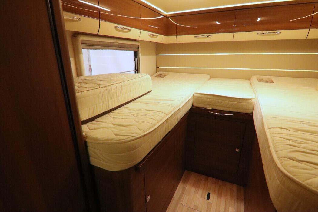 LMC EXPLORER I 665 2017