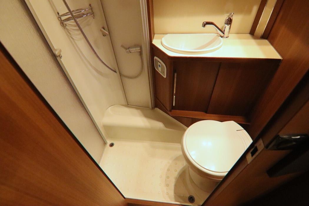 LMC EXPLORER I 665 2017