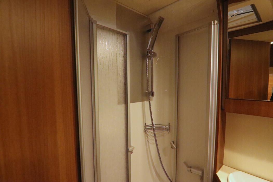 LMC EXPLORER I 665 2017