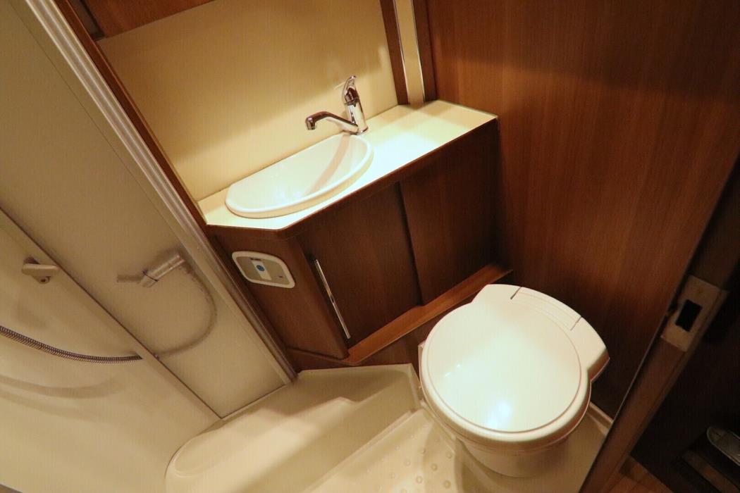 LMC EXPLORER I 665 2017