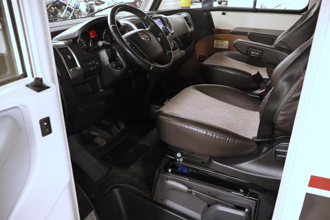 LMC EXPLORER I 665 2017