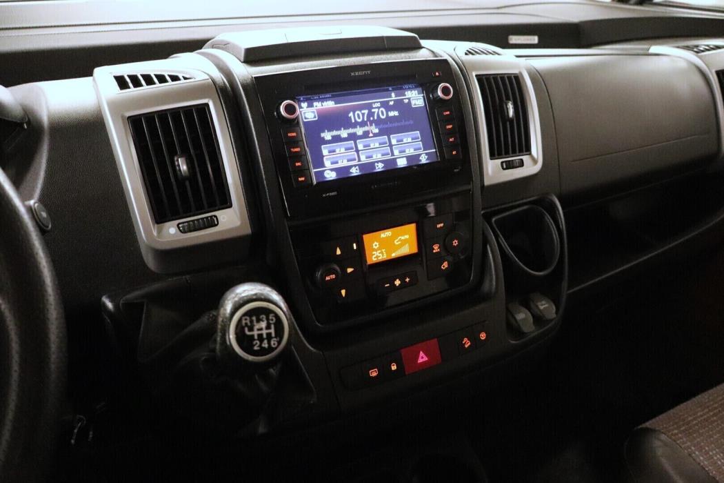 LMC EXPLORER I 665 2017