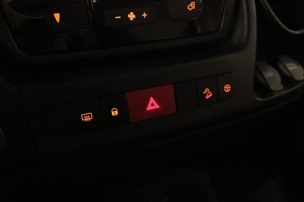 LMC EXPLORER I 665 2017