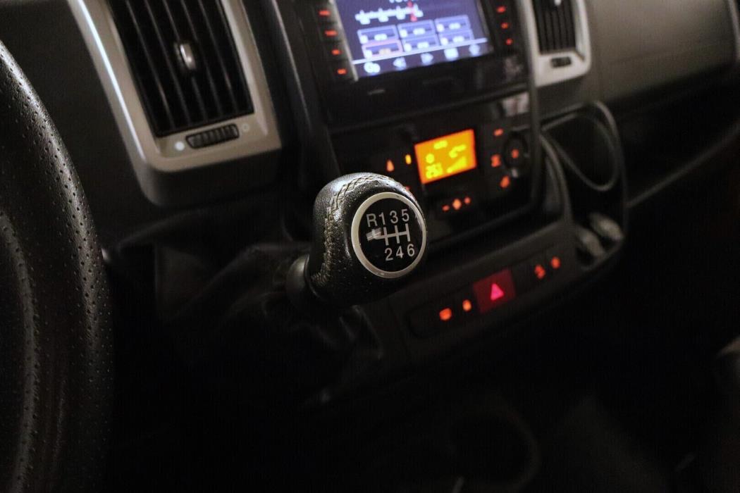 LMC EXPLORER I 665 2017