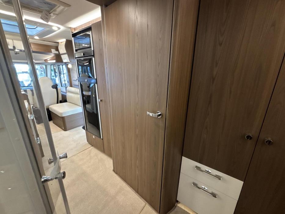 HYMER BML-I 880 2025