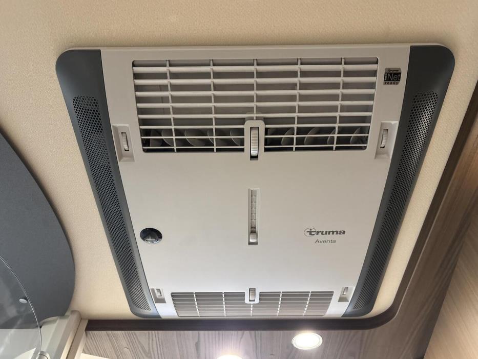 HYMER BML-I 880 2025