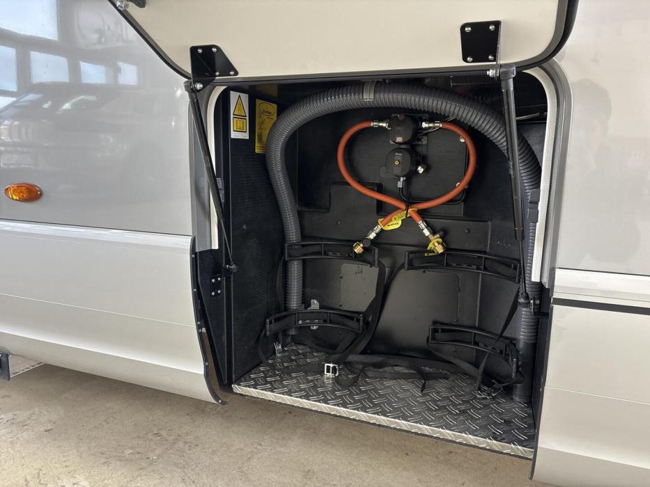 HYMER BML-I 880 2025